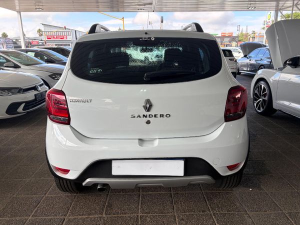 2020-Renault-Sandero-900T-Stepway-Expression image:4