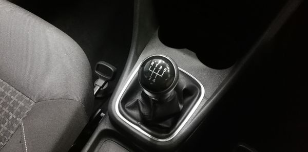 2017-Volkswagen-Polo-GP-12-TSI-Comfortline-66kW image:17