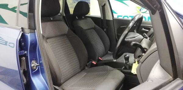 2017-Volkswagen-Polo-GP-12-TSI-Comfortline-66kW image:8
