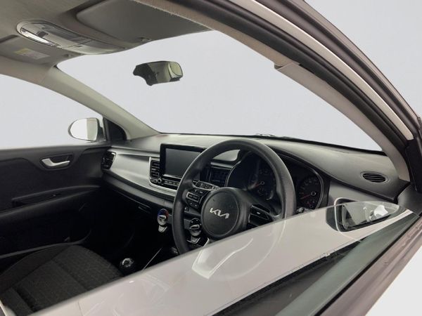 2022-Kia-Rio-12-LS-5-dr image:19