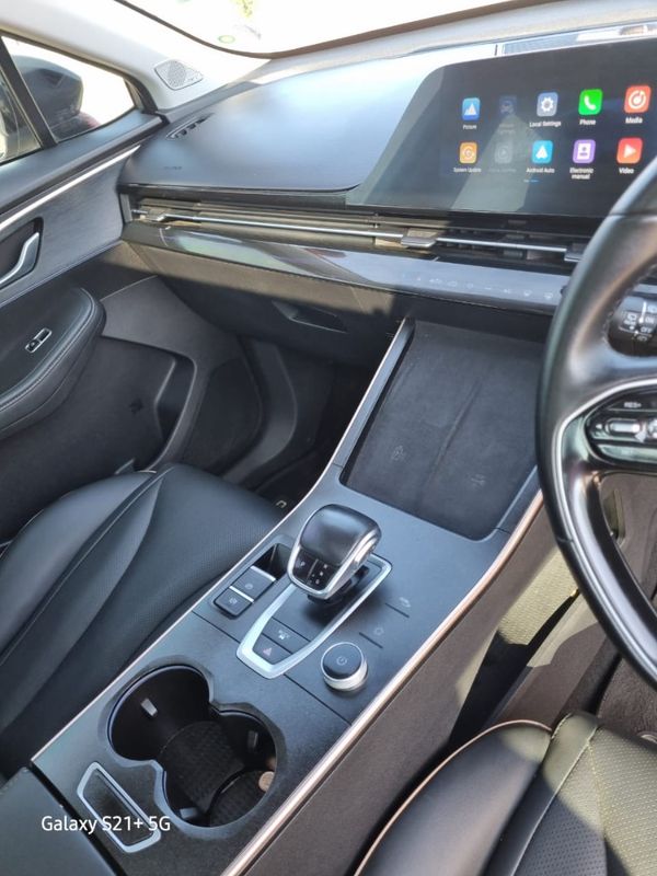 2023-Omoda-C5-15T-Luxury-S image:9