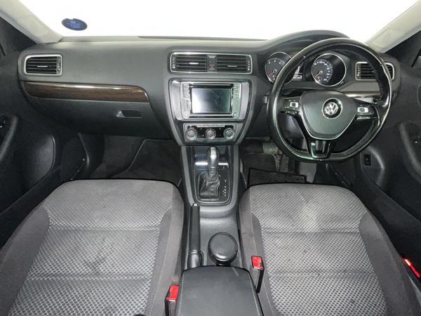2019-Volkswagen-Jetta-GP-14-TSI-Comfortline-Auto image:1