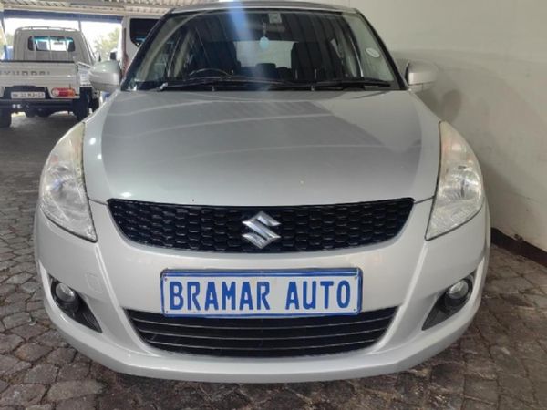 2013-Suzuki-Swift-14-GLS image:1