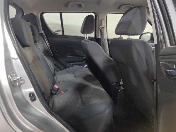 2013-Suzuki-Swift-14-GLS image:5