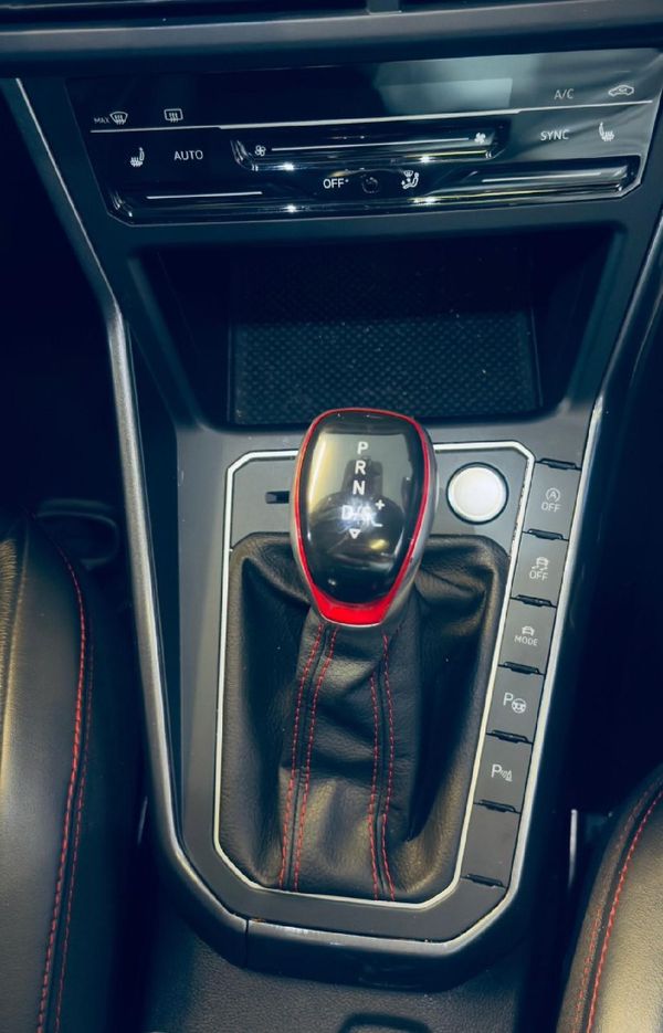 2024-Volkswagen-Polo-20-GTI-Auto-147kW image:8