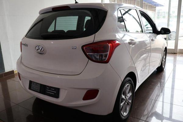 2015-Hyundai-Grand-i10-125-Motion image:3
