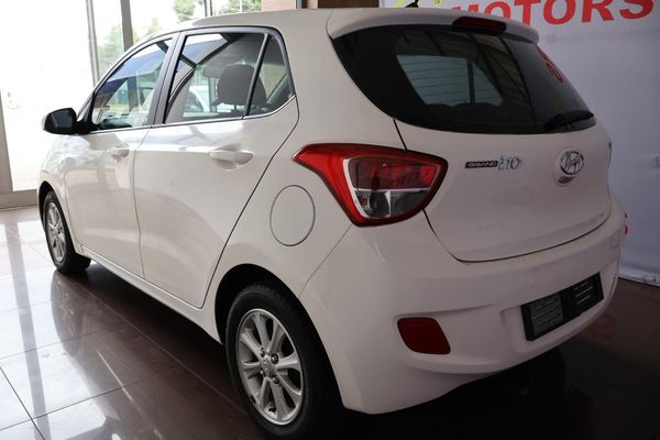 2015-Hyundai-Grand-i10-125-Motion image:4