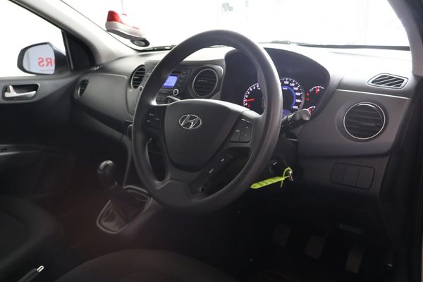 2015-Hyundai-Grand-i10-125-Motion image:7
