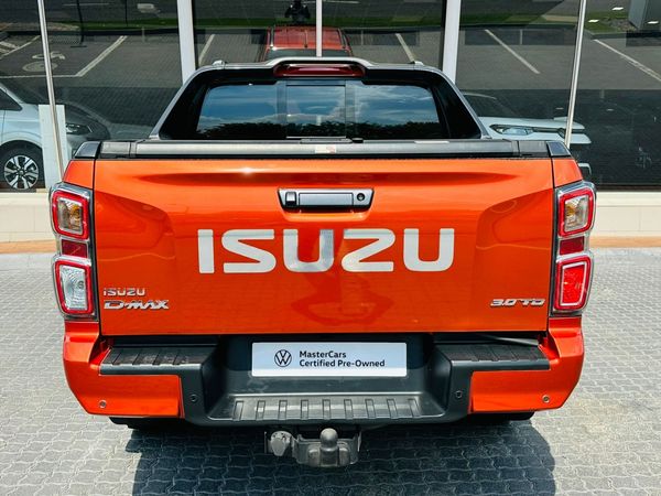 2023-Isuzu-D-Max-30-DDI-V-Cross-HR-4x4-Auto-Double-Cab image:9