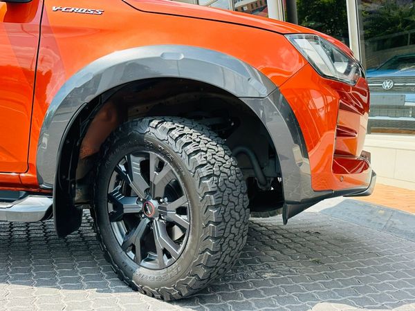 2023-Isuzu-D-Max-30-DDI-V-Cross-HR-4x4-Auto-Double-Cab image:10
