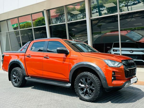 2023-Isuzu-D-Max-30-DDI-V-Cross-HR-4x4-Auto-Double-Cab image:3