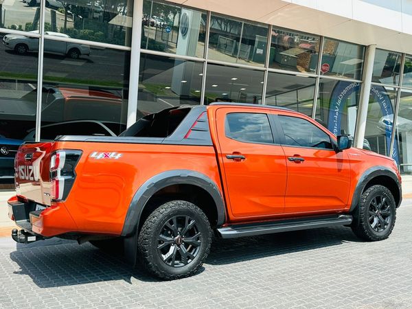 2023-Isuzu-D-Max-30-DDI-V-Cross-HR-4x4-Auto-Double-Cab image:6