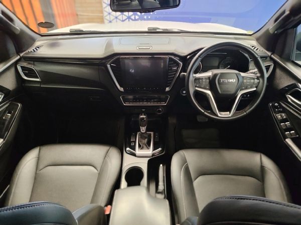 2022-Isuzu-D-Max-30-DDI-V-Cross-HR-4x4-Auto-Double-Cab image:15