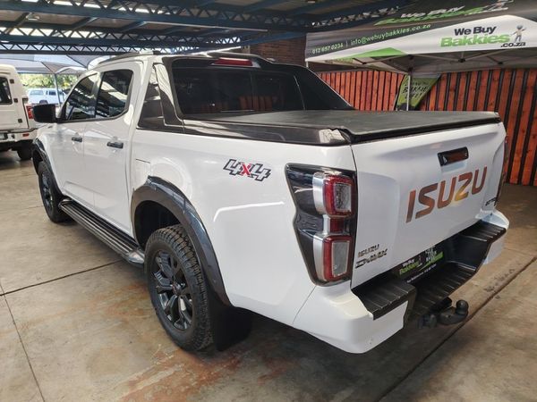 2022-Isuzu-D-Max-30-DDI-V-Cross-HR-4x4-Auto-Double-Cab image:7