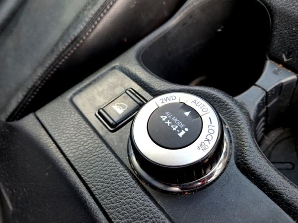 2022-Nissan-X-Trail-25-Tekna-4x4-Auto-7-seat image:22