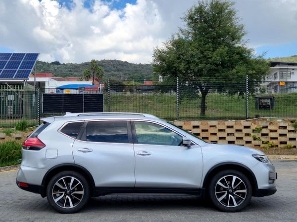 2022-Nissan-X-Trail-25-Tekna-4x4-Auto-7-seat image:4