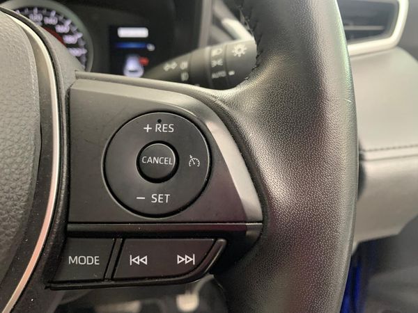 2022-Toyota-Corolla-Cross-18-XS image:18
