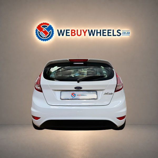 2018-Ford-Fiesta-15-TDCi-Ambiente-5-dr image:4