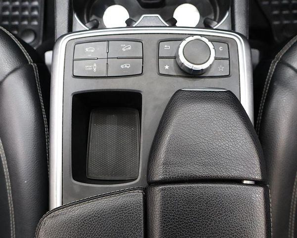 2014-Mercedes-Benz-ML-350-Bluetec image:14