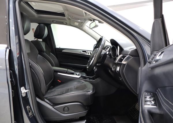 2014-Mercedes-Benz-ML-350-Bluetec image:18