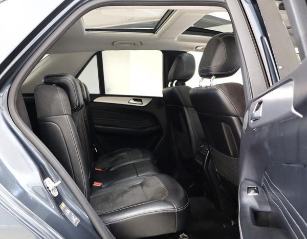 2014-Mercedes-Benz-ML-350-Bluetec image:20
