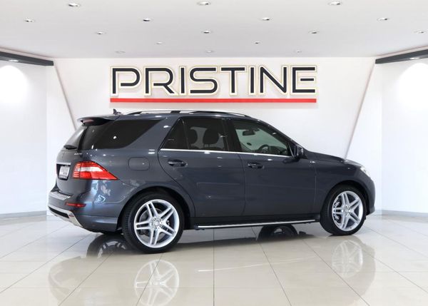 2014-Mercedes-Benz-ML-350-Bluetec image:5