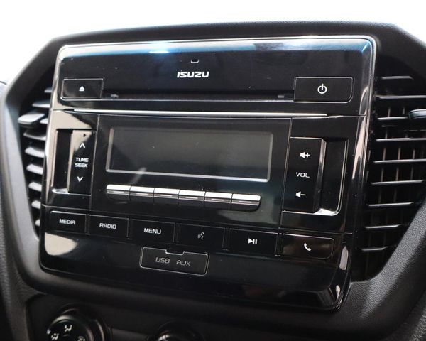 2022-Isuzu-D-Max-19-DDI-HR-Single-Cab image:14