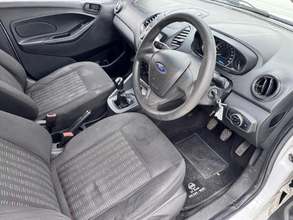 2019-Ford-Figo-15Ti-VCT-Ambiente-5-dr image:14