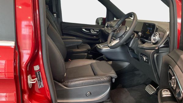 2026-Mercedes-Benz-V-Class-V300d-Exclusive image:12