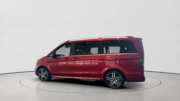 2026-Mercedes-Benz-V-Class-V300d-Exclusive image:3