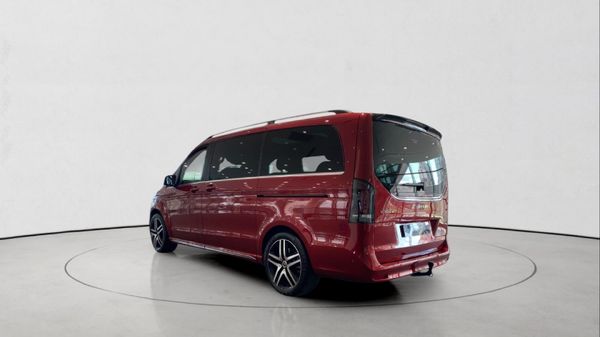 2026-Mercedes-Benz-V-Class-V300d-Exclusive image:4