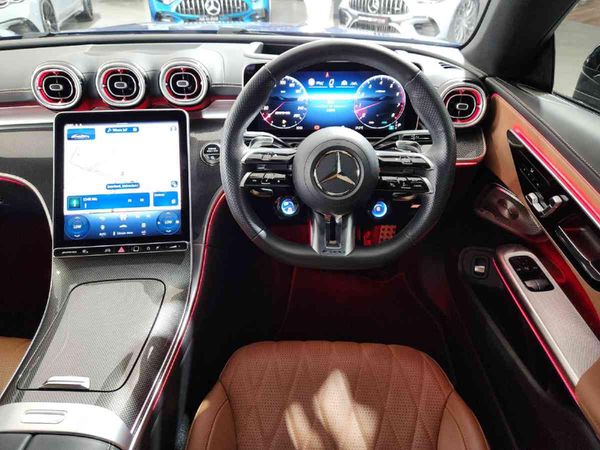 2025-Mercedes-AMG-CLE-AMG-Couple-CLE53-4M image:12