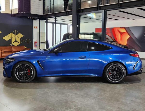 2025-Mercedes-AMG-CLE-AMG-Couple-CLE53-4M image:3