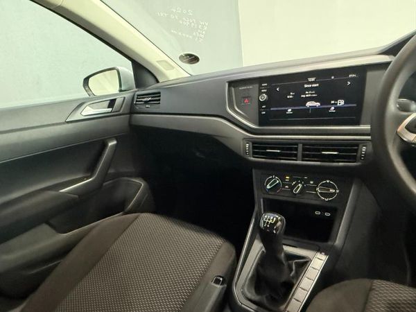 2024-Volkswagen-Polo-10-TSI image:8