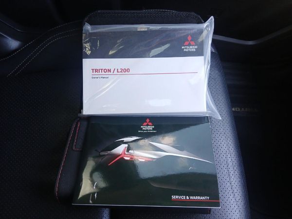2025-Mitsubishi-Triton-24-Di-DC-GLS-Double-Cab-Auto image:14