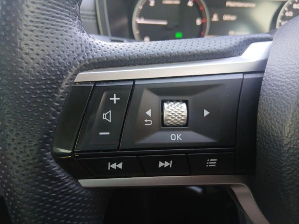 2025-Mitsubishi-Triton-24-Di-DC-GLS-Double-Cab-Auto image:16