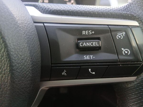 2025-Mitsubishi-Triton-24-Di-DC-GLS-Double-Cab-Auto image:17