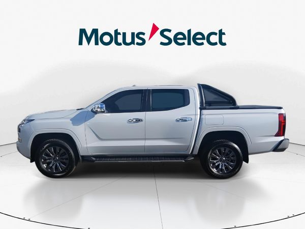 2025-Mitsubishi-Triton-24-Di-DC-GLS-Double-Cab-Auto image:3