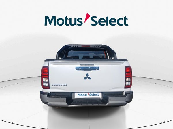 2025-Mitsubishi-Triton-24-Di-DC-GLS-Double-Cab-Auto image:5