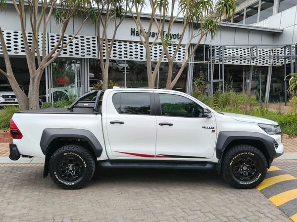 2025-Toyota-Hilux-28GD-6-GR-Sport-Double-Cab-4x4 image:3