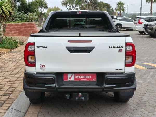 2025-Toyota-Hilux-28GD-6-GR-Sport-Double-Cab-4x4 image:5