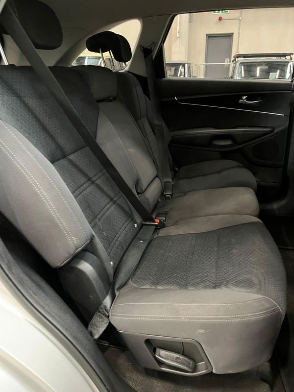 2018-Kia-Sorento-22D-LS-Auto image:11
