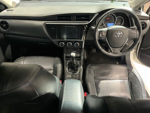 2017-Toyota-Corolla-16-Prestige image:9