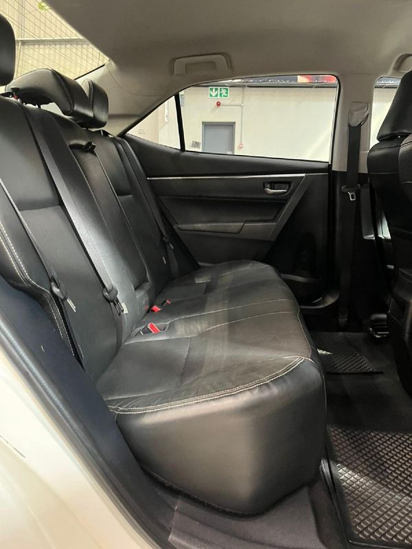 2017-Toyota-Corolla-16-Prestige image:10