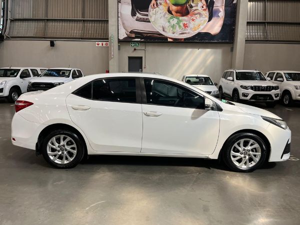 2017-Toyota-Corolla-16-Prestige image:6