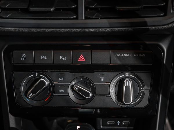 2022-Volkswagen-T-Cross-10-TSI-Comfortline-Auto image:11
