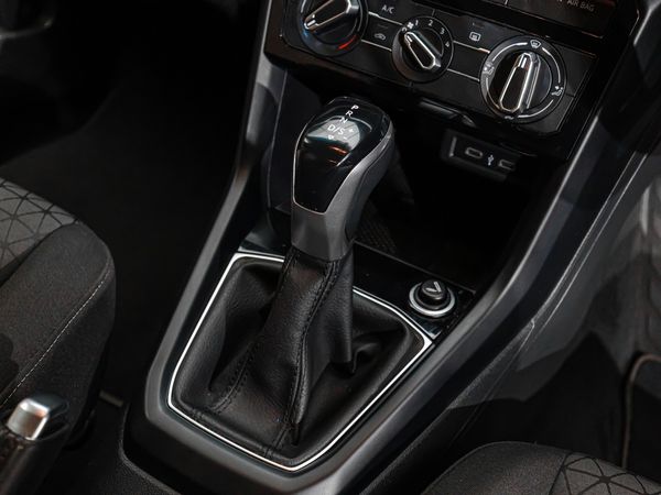 2022-Volkswagen-T-Cross-10-TSI-Comfortline-Auto image:12