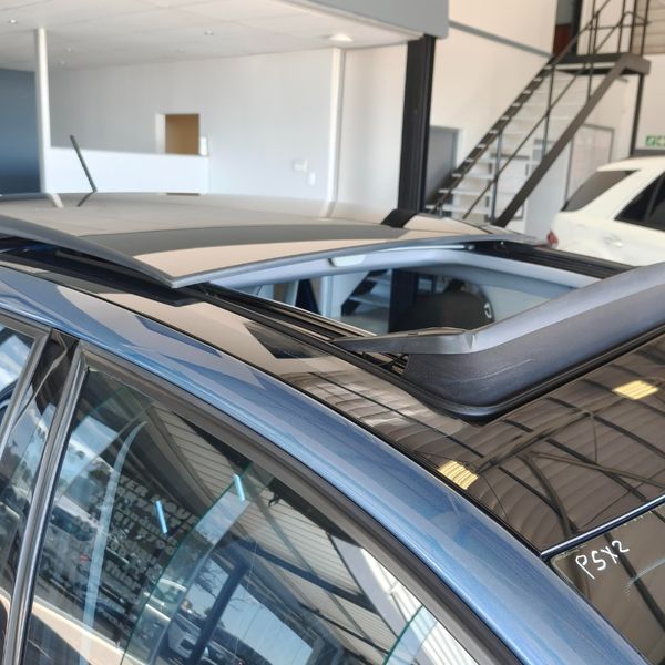 2015-Volkswagen-Polo-GP-12-TSI-Comfortline-66kW image:9