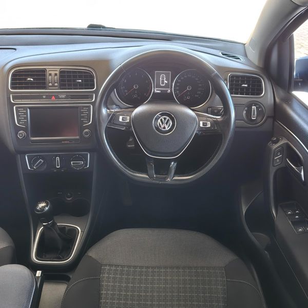 2015-Volkswagen-Polo-GP-12-TSI-Comfortline-66kW image:13