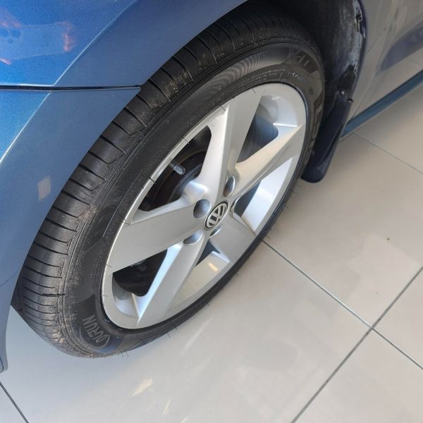 2015-Volkswagen-Polo-GP-12-TSI-Comfortline-66kW image:6